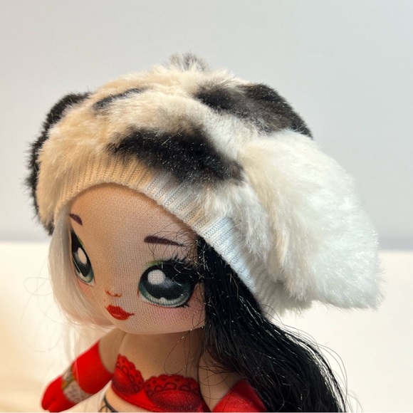 Na Na Na Surprise Doll Dottie DeMil Series 3 - Picture 4 of 5